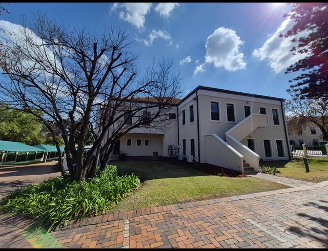 904M² OFFICE TO LET IN WOODMEAD